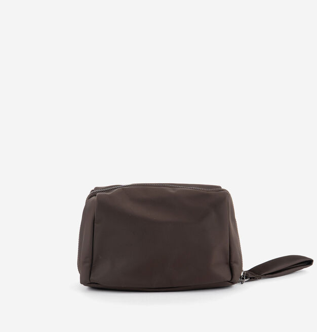 NECESSAIRE