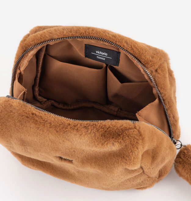 NECESSAIRE
