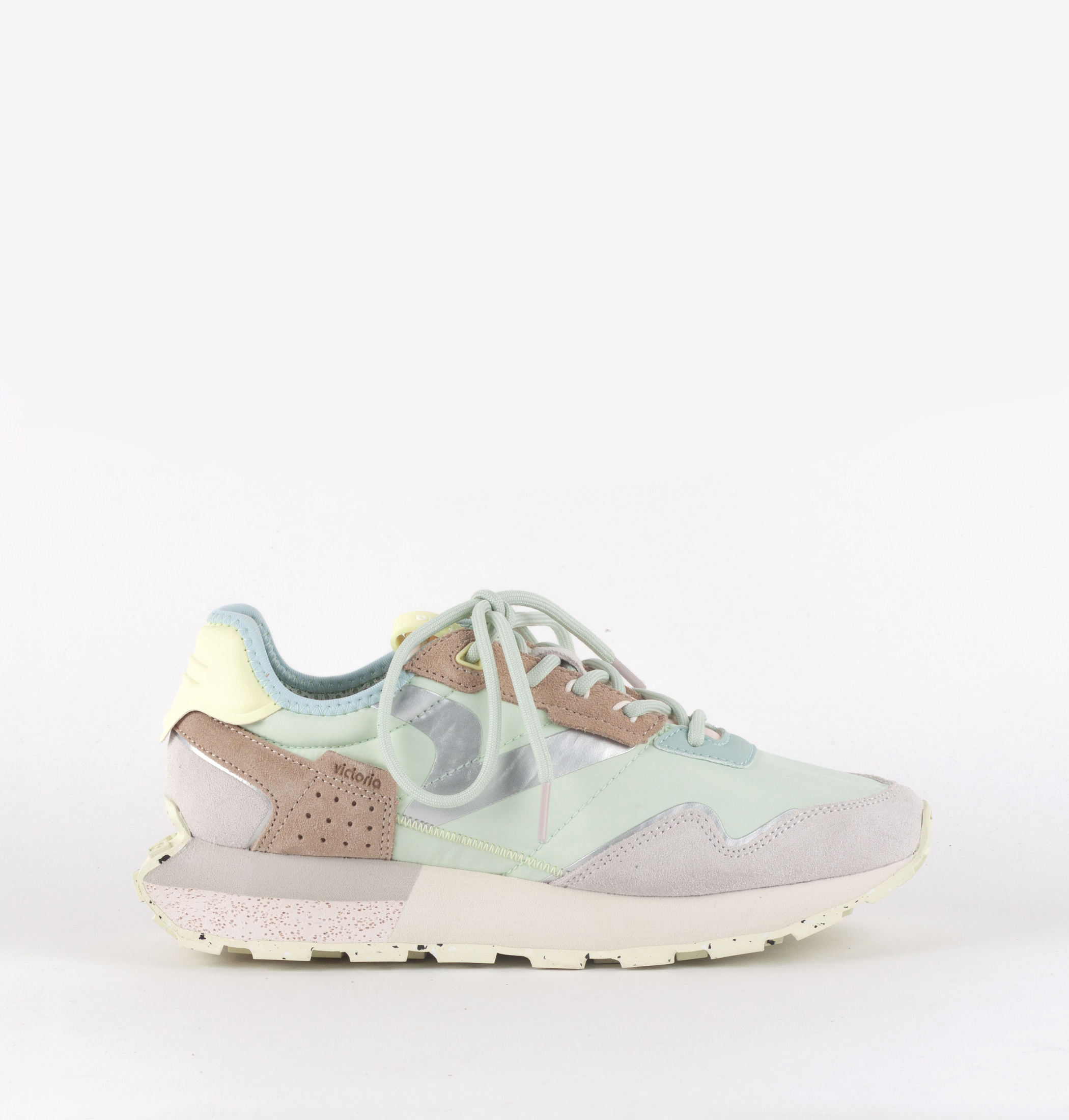 WING - FUTURE CASUAL